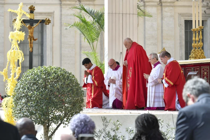Vatican Publishes Holy Week Schedule Without Clarifying Whether Pope Francis Will Preside